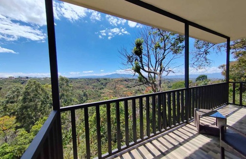 Poas Volcano National Park Apartment | Scenic Apartment in Poas Volcano Mountains with Amazing Views