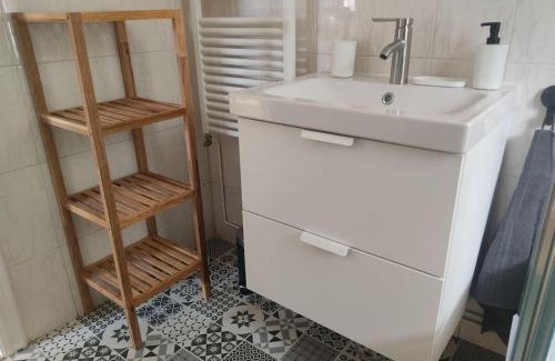 Mogro Apartment | Pet-Friendly Apartment in Mogro with Ocean View & Pool