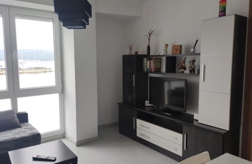 Muros Apartment | Charming Oceanfront Apartment in Muros - Pet Friendly Retreat