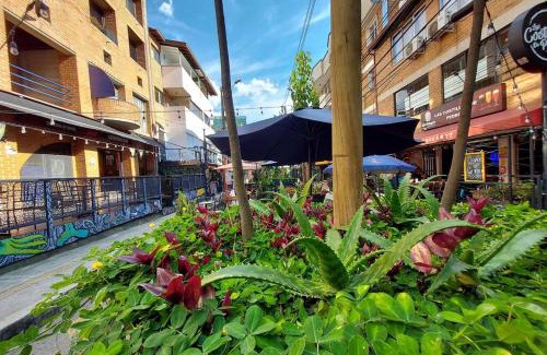 Astorga Apartment | Pet-Friendly Apartment in Parque del Poblado - Rated 8.4/10