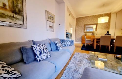 Los Remedios Apartment | Comfortable Apartment in Republica Argentina Triana