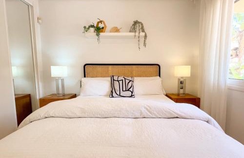 Aguilas Apartment | Elegant Resort Isla del Fraile with Pool & Ocean View