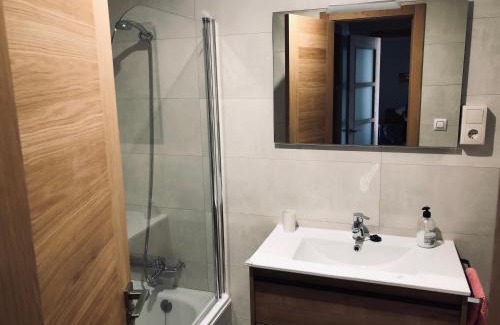 Rianxo Apartment | Family-Friendly Apartment in Rianxo with Top Ratings