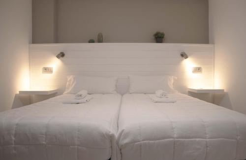 Sigueiro Apartment | Family-Friendly Apartment in Sigüeiro with Top Ratings
