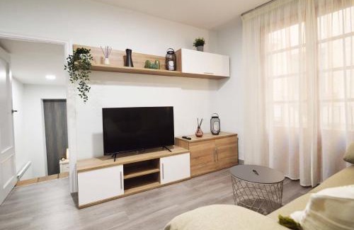 Tarazona Apartment | Pet-Friendly Getaway at Apartamento Encanto Tarazona