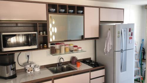Regiao Urbana Homogenea III Apartment | Pet-Friendly Apartment Near Downtown with Oceanfront Views