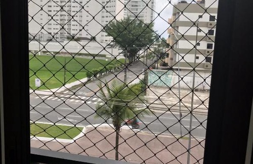 Jardim Santa Genoveva Apartment | Oceanfront Apartamento Enseada: Pet-Friendly & Family Ready