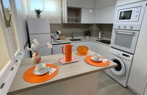 Cangas Apartment | Oceanfront Apartment Entrebateas with Kid-Friendly Amenities