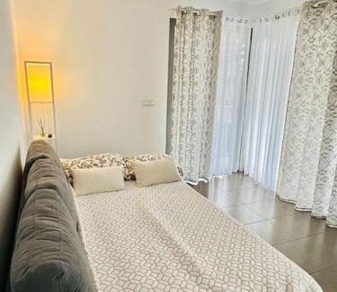 Castello de la Plana Apartment | Bright Apartment Near Salera with Outstanding 9.4 Rating