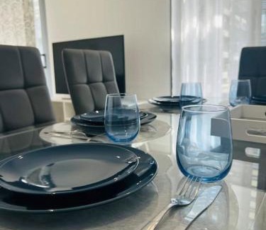 Castello de la Plana Apartment | Bright Apartment Near Salera with Outstanding 9.4 Rating