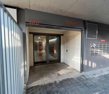 Castello de la Plana Apartment | Bright Apartment Near Salera with Outstanding 9.4 Rating
