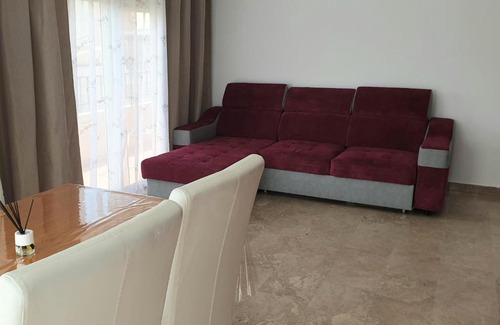 El Moncayo Apartment | Pet-Friendly Apartamento Salamanca with Family Amenities