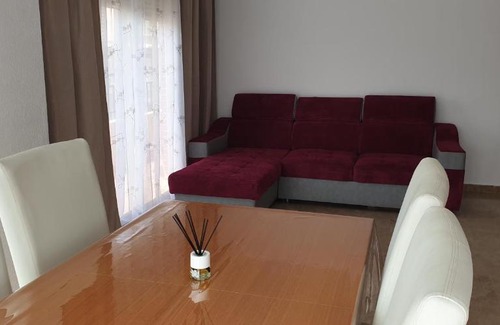 El Moncayo Apartment | Pet-Friendly Apartamento Salamanca with Family Amenities