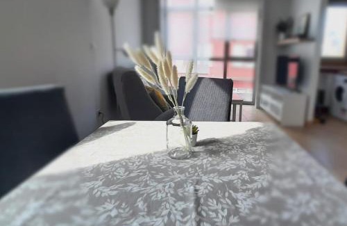 Porto de Espasante Apartment | Family-Friendly Suite Near Playa in San Antón