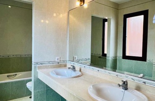 Puerto de la Duquesa Apartment | Beachfront Apartment with Pool and Ocean Views