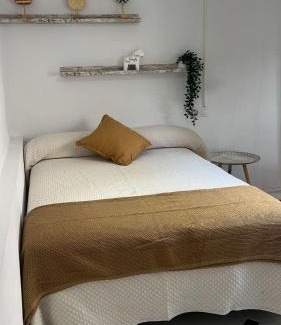 Sanlucar de Barrameda Apartment | Family-Friendly Apartamentos Arquillo de Rota Awaits You
