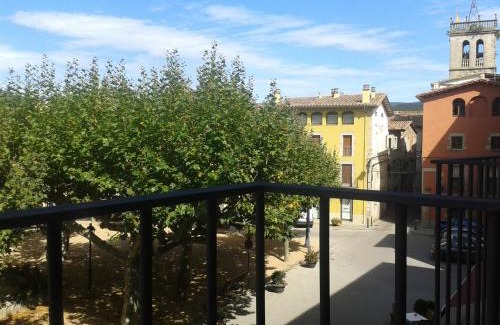 Sant Feliu de Pallerols Apartment | Cozy Apartamentos Fonda Finet: Pet-Friendly with Pool