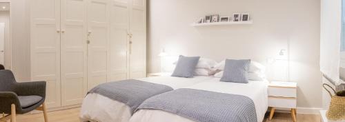 Santiago de Compostela Apartment | Stylish Central Apartment with Spectacular Terrace