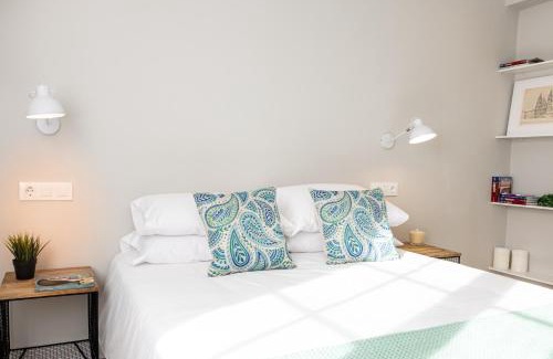 Santiago de Compostela Apartment | Stylish Central Apartment with Spectacular Terrace