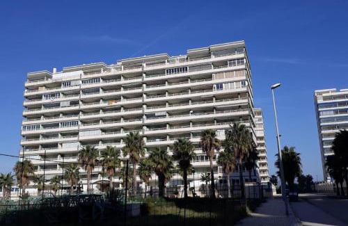 Tavernes de la Valldigna Apartment | Oceanfront Apartment with Private Pool - 4-Star Excellence