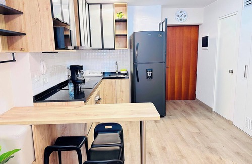 Santiago de Surco Apartment | Apartamento frente a la embajada de USA y C.C. El Polo, incluye WIFI