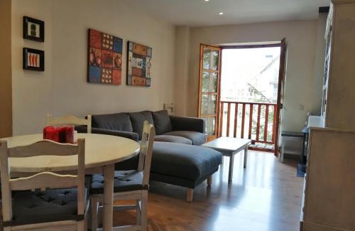 Taull Apartment | Family-Friendly Comfort at Muntanyó 1 - Rated 9/10!