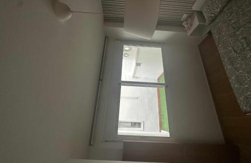 Burriana Apartment | Cozy Apartamento Felip 1: Pet and Child Friendly Retreat