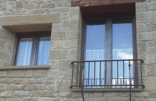 Fontellas Apartment | Family-Friendly Stay at Apartamento Fontellas-Ayerbe