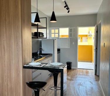 Praia do Frances Apartment | Unforgettable Oceanfront Stay at Apartamento Francês