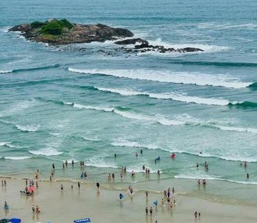 Pitangueiras Apartment | Idyllic Oceanfront Apartment at Pitangueiras, Guarujá