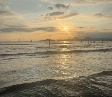 Embare Apartment | Seaside Apartment Santos with Oceanfront Views and Top Rating