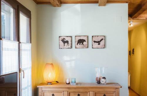 Les Apartment | Pet-Friendly Retreat: Apartamento Garona with 9.1/10 Score