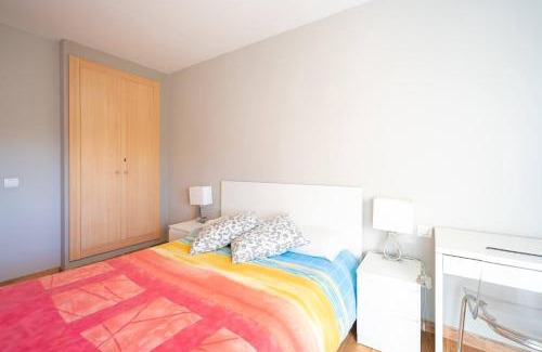 Valladolid City Centre Apartment | Modern Comfort at Apartamento GO Felipe II Center