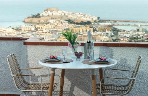 Peniscola Apartment | Kid-Friendly Retreat: Apartamento Grecia - Guest Rated 9.8
