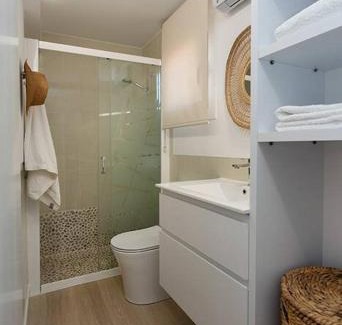 Peniscola Apartment | Kid-Friendly Retreat: Apartamento Grecia - Guest Rated 9.8