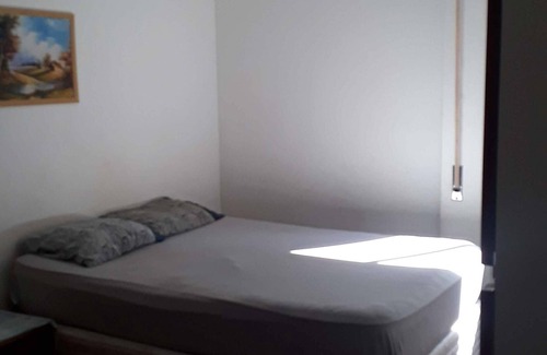 Vila Julia Apartment | Beachside Apartment Guarujá: 2 Bedrooms Near Enseada