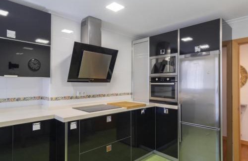 Escobedo Apartment | Family-Friendly Stay at Apartamento Holidea El rincón de Arce