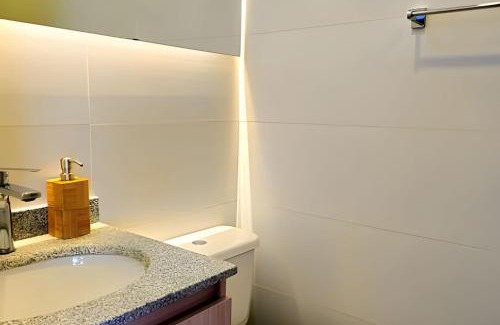 Santa Ana Apartment | Apartamento ideal: Cantón Norte parqueadero gratis