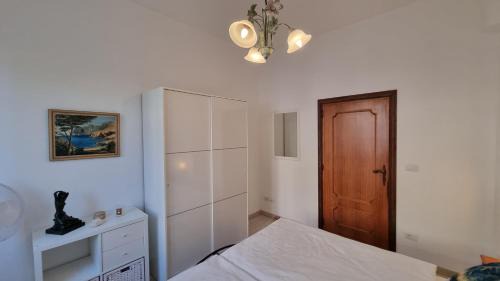 Penne Apartment | Top-Rated Apartment "Il Sole" with 2 Balconies & Free WIFI