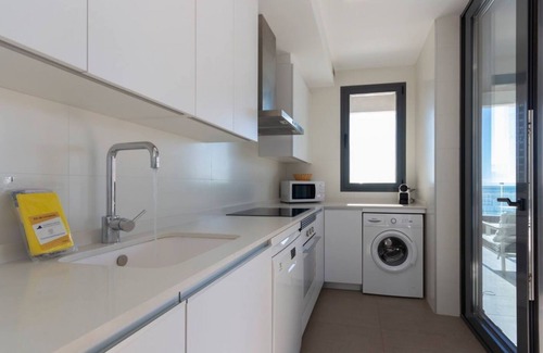 Calpe City Center Apartment | Oceanfront Apartment Infinium with Spa & Pool Access
