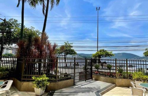 Niteroi Apartment | Oceanfront Apartment in Icaraí with Breathtaking Views