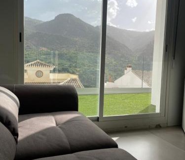Guejar Sierra Apartment | Isabella Suite: Family-Friendly Stay with 9.9/10 Rating