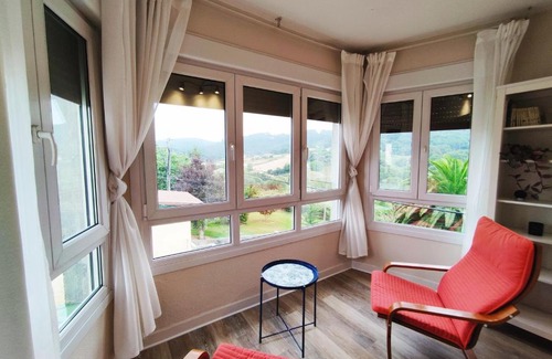 Barrika Apartment | Oceanfront Getaway at Apartamento Itsasoa Barrika