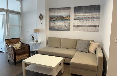 Moraleja Apartment | Cozy Apartment JALAMA 1D - Perfect for Families