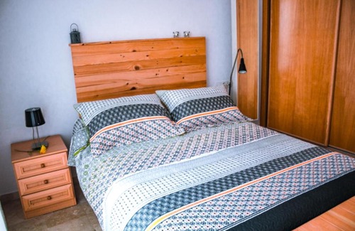 La Trinidad Apartment | Guest Rated 9.2: Family-Friendly Juan de Herrera Apartment