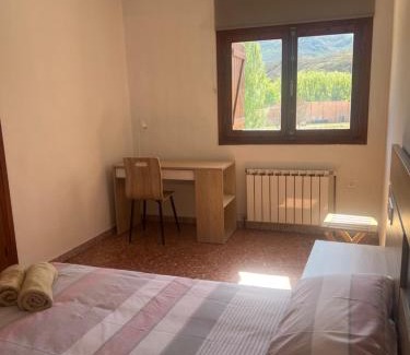 Aliaga Apartment | Family-Friendly Stay at Apartamento JUMIDOSIV Rated 9/10