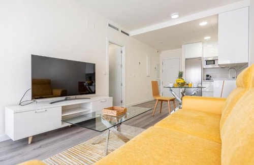 Cruz de Humilladero House | Discover Apartamento La Estación Málaga with Private Pool