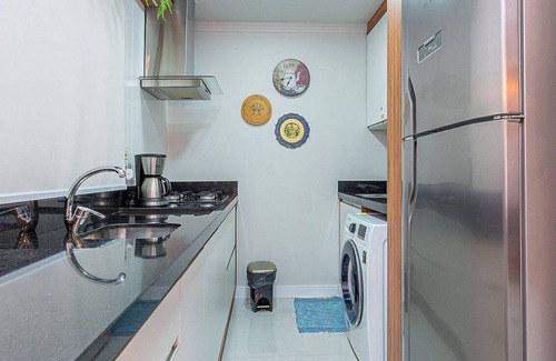 Quinta da Serra Apartment | Pet-Friendly Getaway at Apartamento La Fiori - Ideal for Families