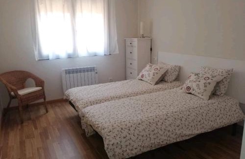 Ainsa Apartment | Family-Friendly Apartment La Montañesa with Large Terrace