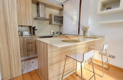Cimadevilla Apartment | Family-Friendly Stay at Apartamento La Muralla - Gijón